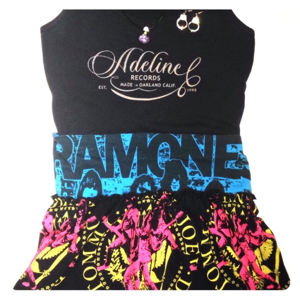 THE RAMONES STYLED ACCESSORIES BUNDLE